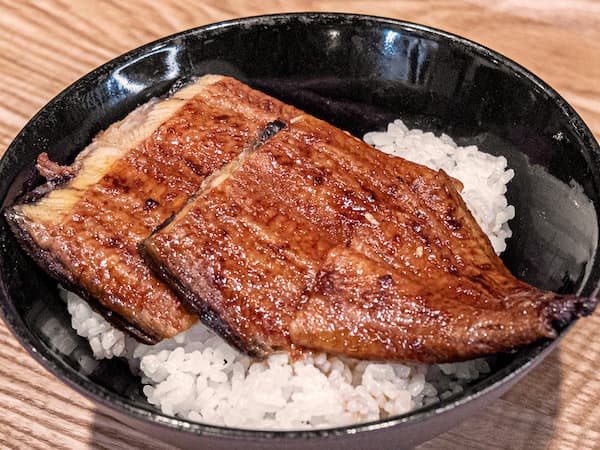 鰻蒲焼き丼